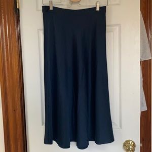 Satin H&M skirt size 6 Navy